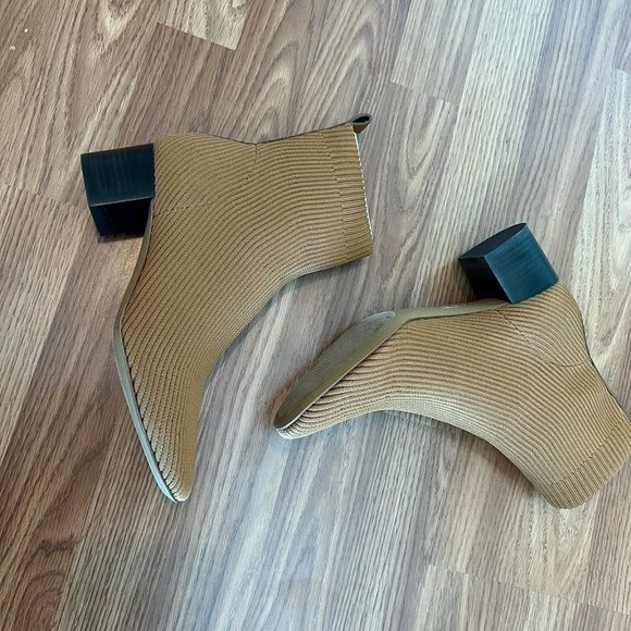 Everlane Toffee Knit Glove Boot - Picture 7 of 16